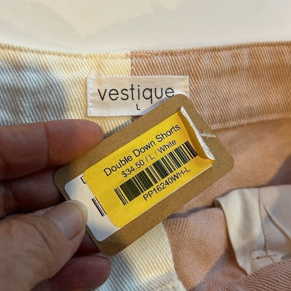 Denim Two-Tone High Rise Colorblock Shorts Large NWT - Picture 3 of 7